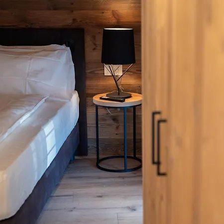 Vivi Suites & Spa - Boutique Guest House Molveno Bed & Breakfast
