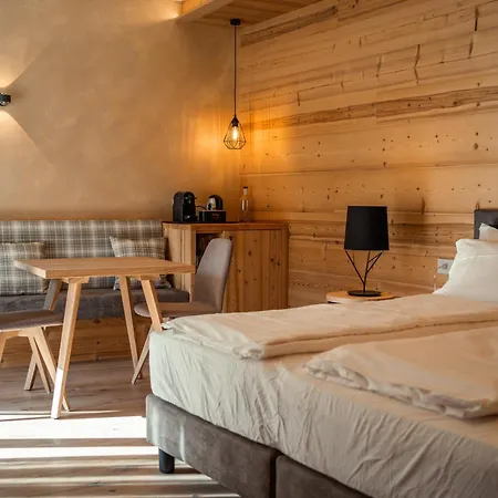 Bed & Breakfast Vivi Suites & Spa - Boutique Guest House Molveno